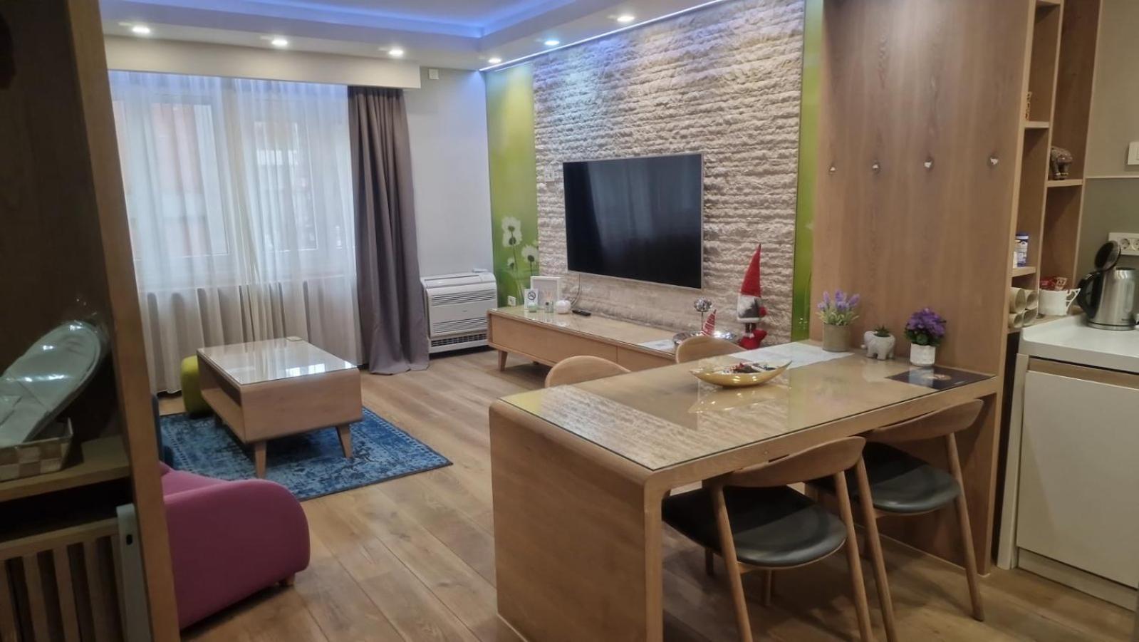 City Center Apartment Sarajevo Accross Bbi Shopping Mall Bagian luar foto