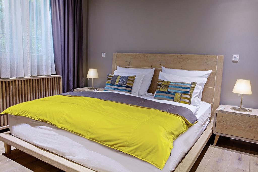 City Center Apartment Sarajevo Accross Bbi Shopping Mall Bagian luar foto