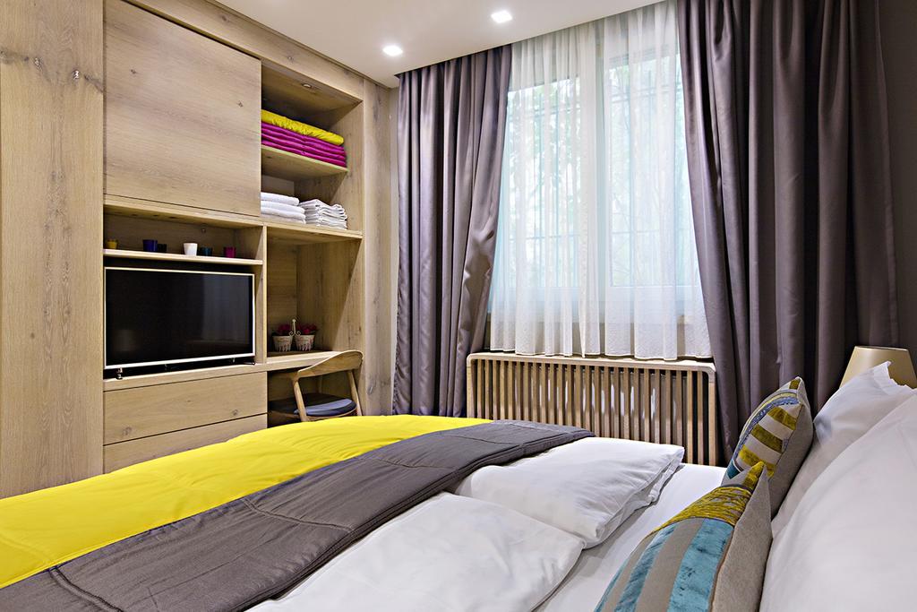 City Center Apartment Sarajevo Accross Bbi Shopping Mall Bagian luar foto