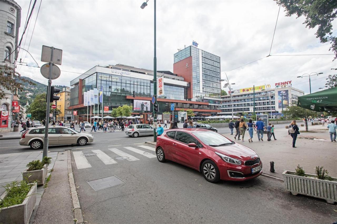 City Center Apartment Sarajevo Accross Bbi Shopping Mall Bagian luar foto